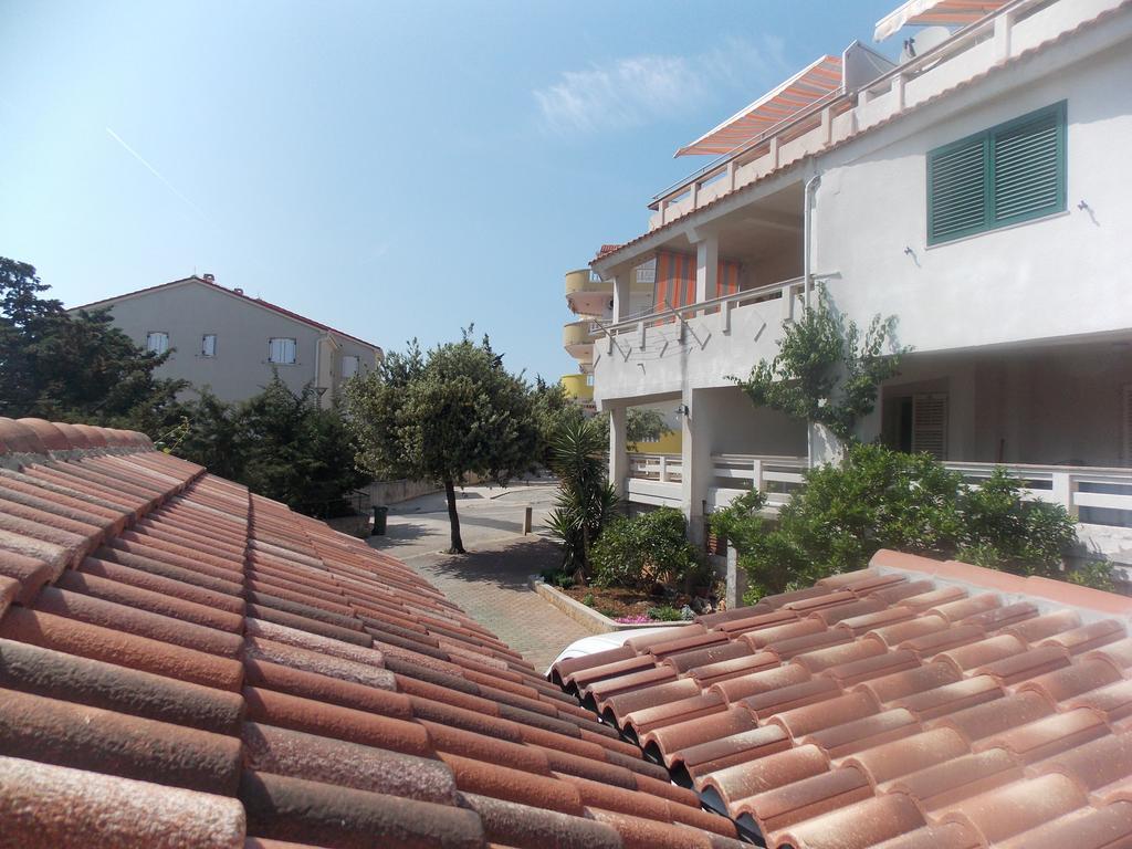 Apartmani Adriatic Ana Novalja Exterior foto