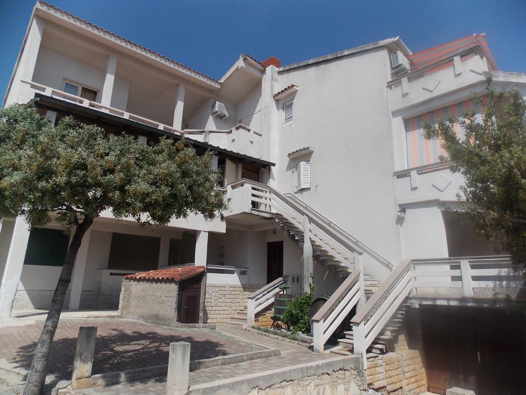 Apartmani Adriatic Ana Novalja Exterior foto
